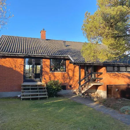 Вилла Cheerful House, Close To Lakes