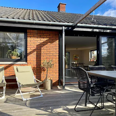 Cheerful House, Close To Lakes